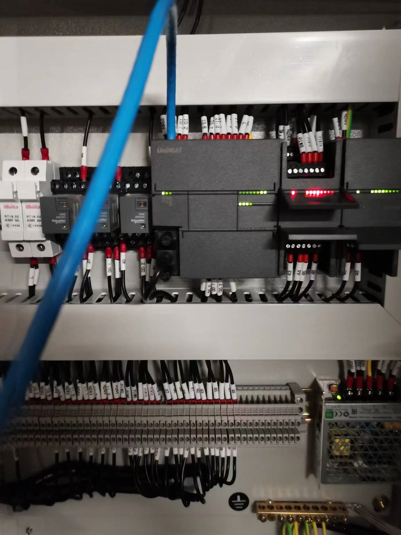 8йΨһSMART PLCˮϵͳӦðƽմ